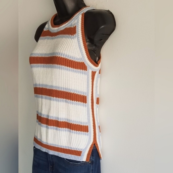 Halter Striped Sweater - Picture 4 of 6